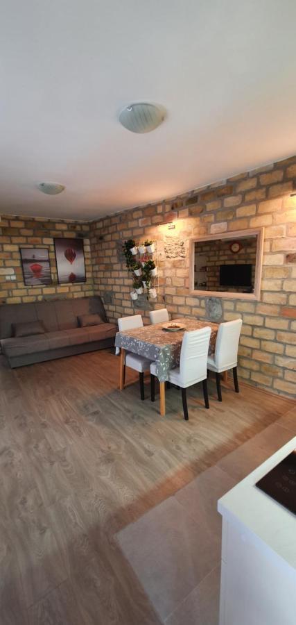 Apartamento Bakina Kuca Golubac Exterior foto