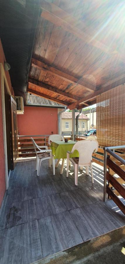 Apartamento Bakina Kuca Golubac Exterior foto