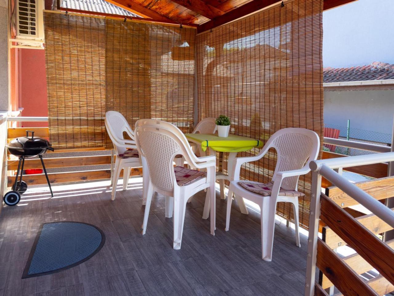 Apartamento Bakina Kuca Golubac Exterior foto